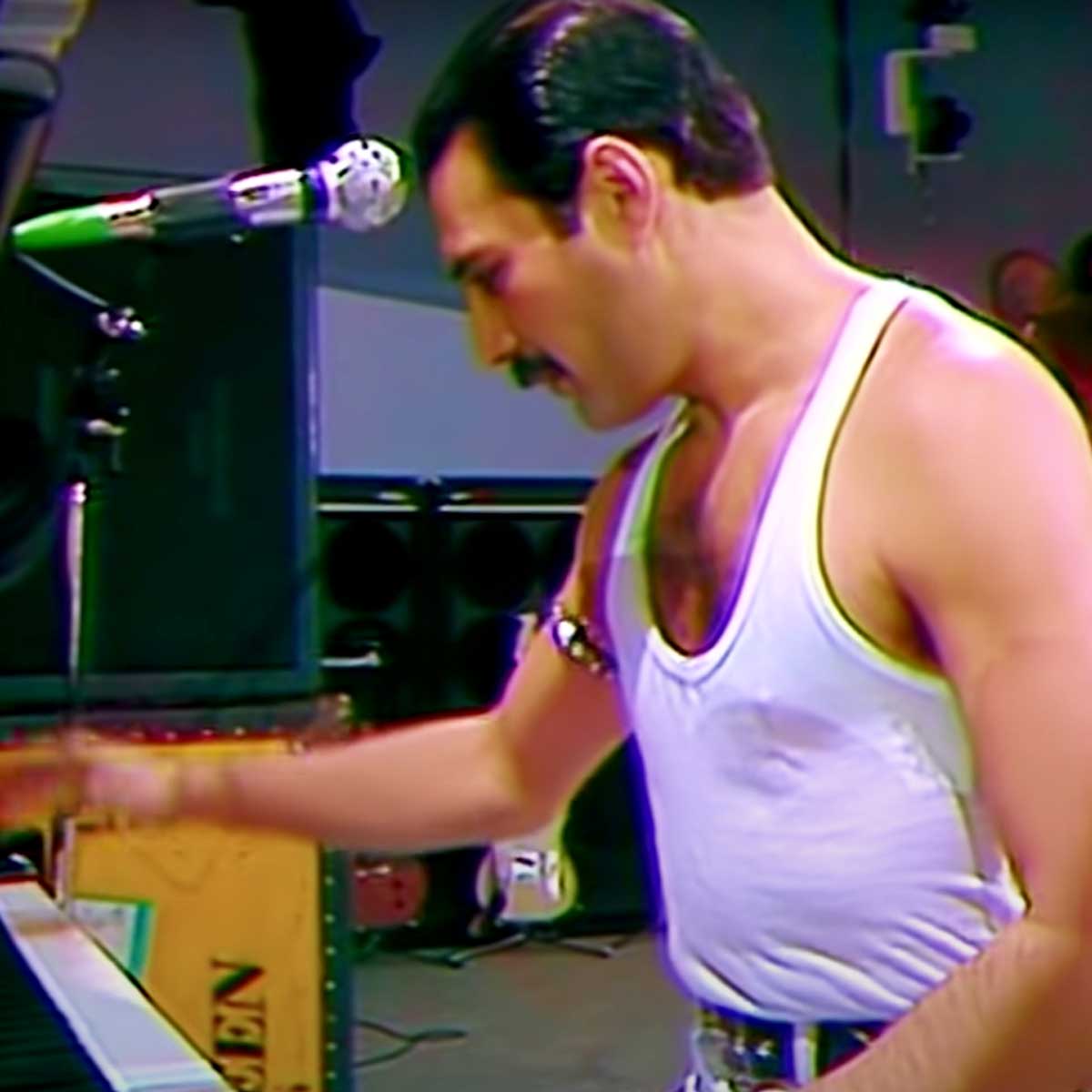 Play Bohemian Rhapsody By Queen On Virtual Piano - bohemian rhapsody roblox piano easy