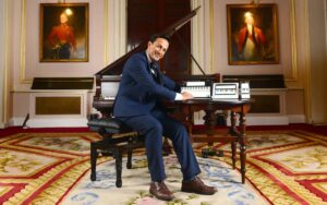 Habib Amir playing Virtual Piano on laptop, tablet and mobile