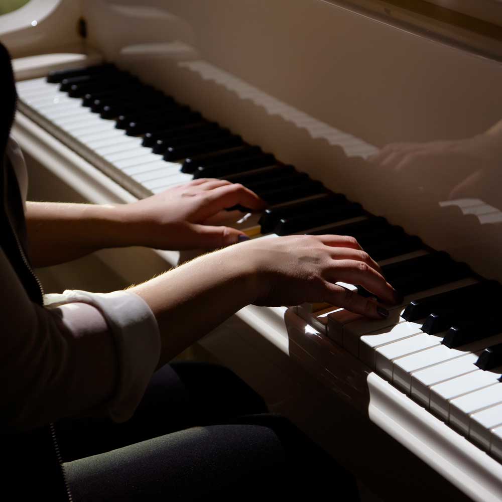 The Easiest Way To Learn Piano Online on Virtual Piano