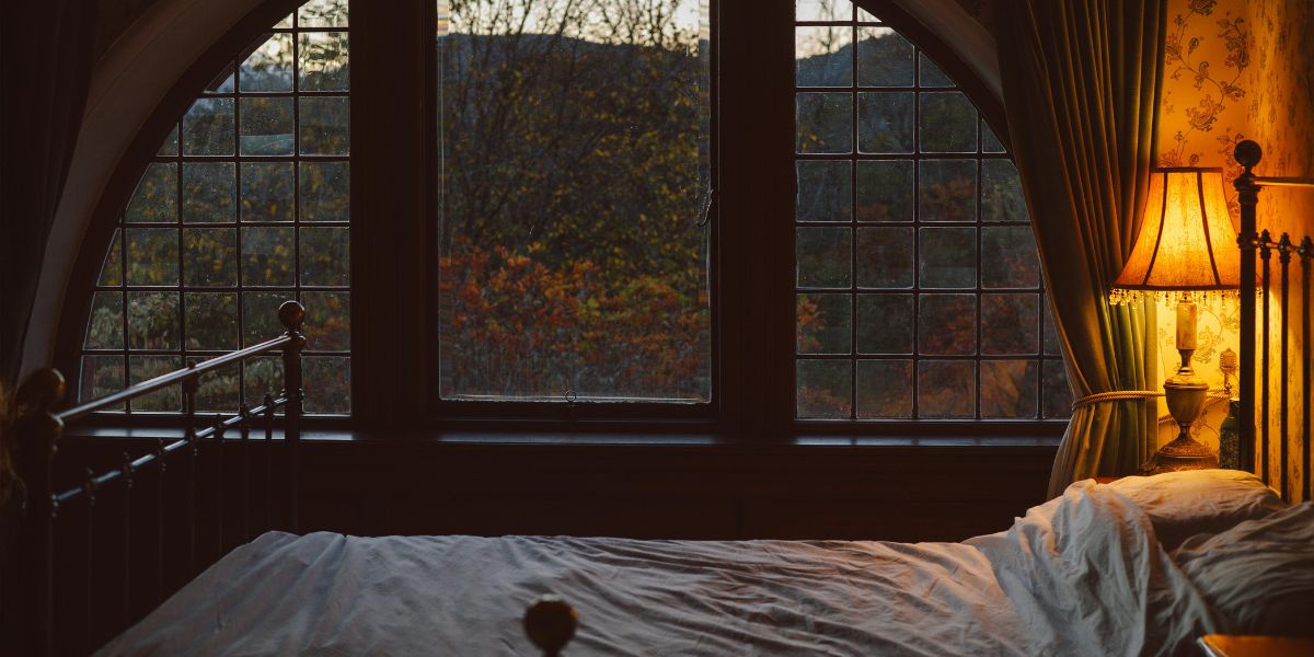 Learning to play from home via Virtual Piano