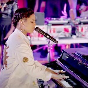 A Woman's Worth (Alternative) - Alicia Keys, Best Online Piano Keyboard, Virtual Piano