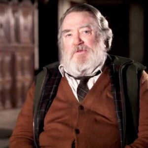 Albert Finney, Artist on Virtual Piano, Play Piano Online