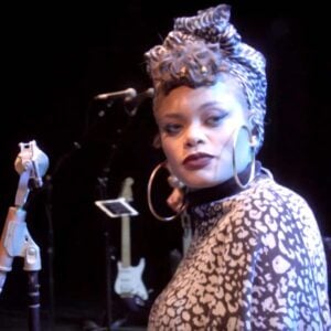 Andra Day, Artist, Online Piano Keyboard, Virtual Piano