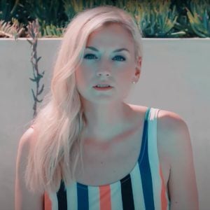 Emily Kinney, Artist on Virtual Piano, Play Piano Online
