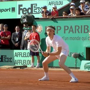 Hello – Martin Solveig ft, Dragonette, Virtual Piano