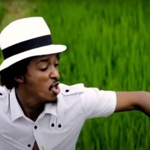 K'naan, Artist on Virtual Piano, Play Piano Online
