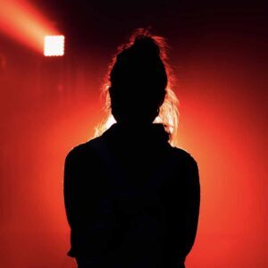 Liana Flores, Artist on Virtual Piano, Play Piano Online