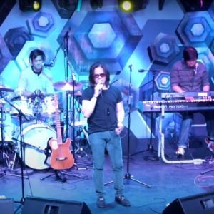 Side A, Artist on Virtual Piano, Play Piano Online